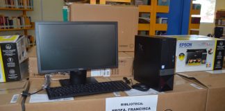 Impulsa gobierno municipal de Nuevo Casas Grandes la educación y entrega 30 computadoras a bibliotecas municipales