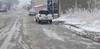 Mantiene mal clima cierre de tramos carreteros en la entidad