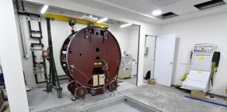 Recibe Centro Estatal de Cancerología acelerador lineal para radioterapias no invasivas