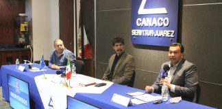 Se reúne Cruz Pérez Cuéllar, candidato a la presidencia municipal con miembros de la CANACO