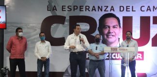 Celebra Cruz Pérez Cuéllar a maestros y maestras juarenses