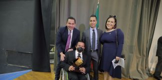 Entrega Cruz Pérez Cuellar Premio a la Deportista del Año 2021 a la velocista Lizeth Montes Vázquez