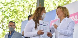 Entrega Gobernadora en conjunto con Federación y Municipio más de 500 escrituras en Juárez