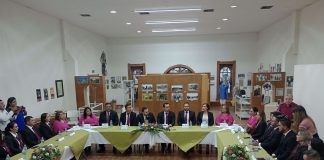 Sesión Solemne de 23 minutos en Casas Grandes con motivo del Segundo informe de Gobierno de Roberto Lucero