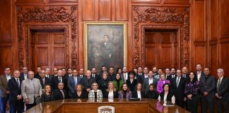 Llama Maru Campos a los notarios a mantenerse unidos por la defensa de las instituciones