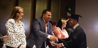 Participa alcalde Cruz Pérez Cuellar en la ceremonia de graduación del CUPN