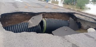 Cierran tramo carretero Ojinaga- Coyame tras daños generados por lluvias