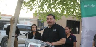 Entrega presidente Cruz Pérez Cuéllar parque rehabilitado en Parajes de Oriente