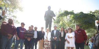 Devela presidente Cruz Pérez Cuellar monumento en honor al ingeniero Heberto Castillo
