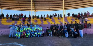 Gran partido amistoso de béisbol en el estadio “Casa de los Cachorros” en Ascensión