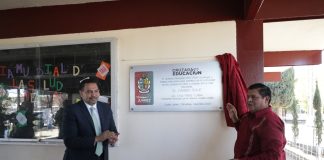 Entrega alcalde Cruz Pérez Cuéllar domo en el CBTIS 114