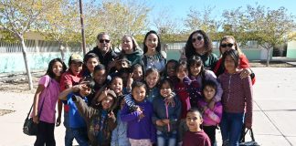 Con gran alegría la alcaldesa Ivonne De La Hoya inicia las posadas navideñas en las escuelas de Ascensión