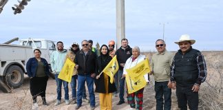 Presidenta Ivonne De La Hoya arranca obra de electrificación en la Colonia Modelo