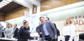 Entregan Premio Municipal al Policía del Año a seis elementos