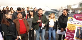 Entrega presidente Cruz Pérez Cuéllar obras a vecinos de Valle del Sol