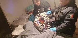 Apoyan Policías Municipales de Juárez a mujer en labor de parto