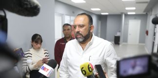 Alcalde de Juárez acude a simulacro de audiencia pública con estudiantes del CEPU